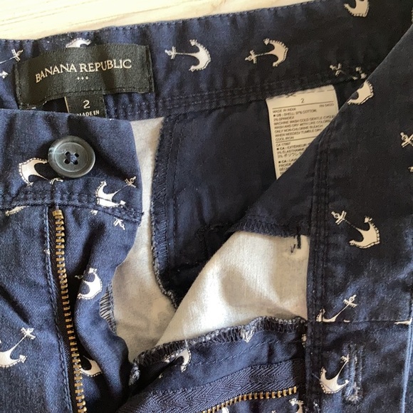Banana Republic Shorts - Picture 2 of 7